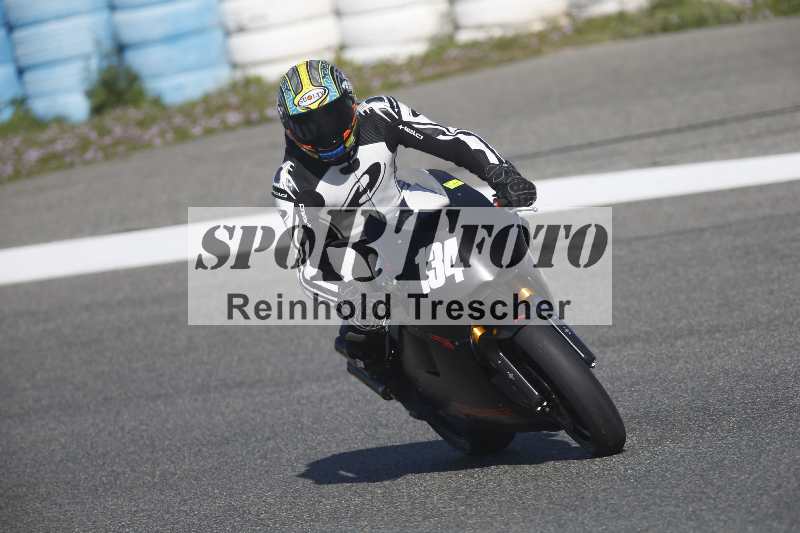 /Archiv-2024/02 29.01.-02.02.2024 Moto Center Thun Jerez/Gruppe gruen-green/134